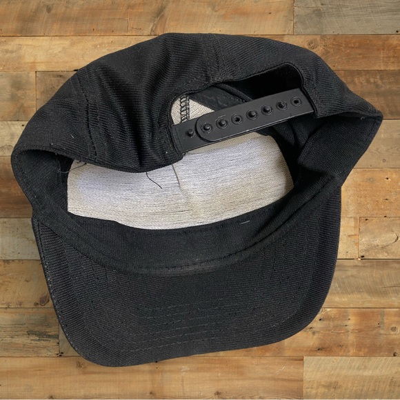 U.S. Marine Corps Retired Hat Black/Gold OSFA - Picture 2 of 2